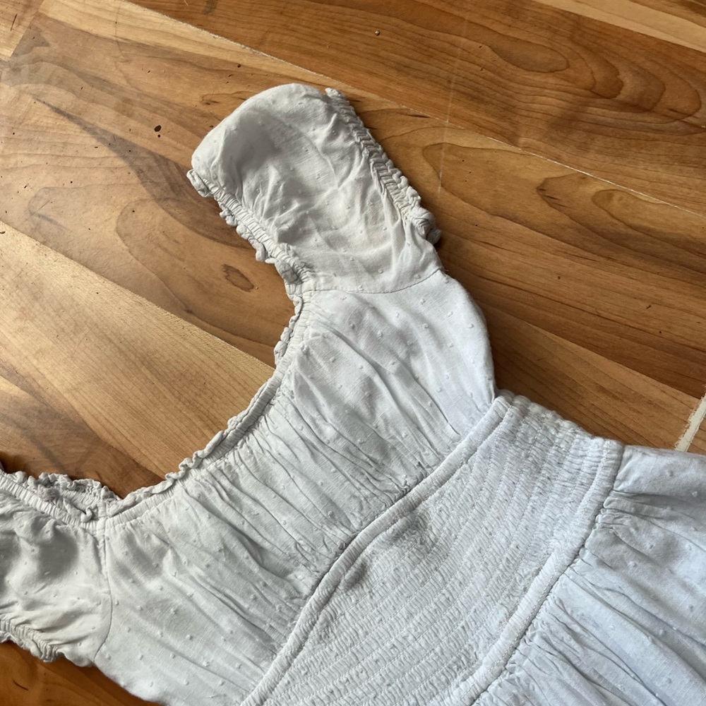 Hollister White Ruffled Elastic Waist romper dress - Picture 2 of 5